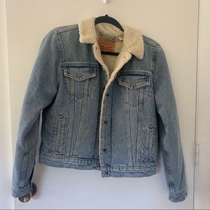 Levi’ Sherpa Jean Jacket